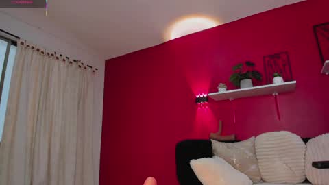 sofia_velvetx online show from 05/15/26, 03:08