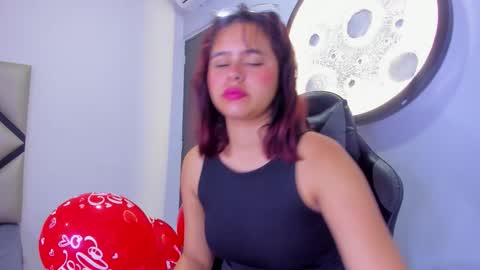 Sofa online show from 02/15/26, 12:58