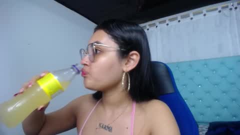 Sofia online show from 10/26/25, 12:33