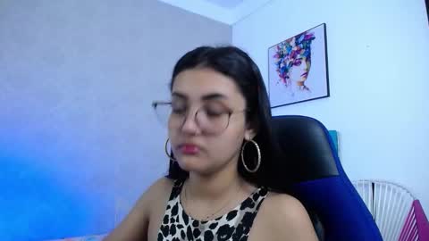 Sofia online show from 11/23/25, 12:05