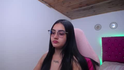 Sofia online show from 12/04/25, 04:59