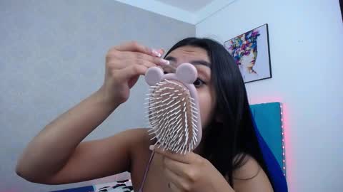 Sofia online show from 12/17/25, 09:15