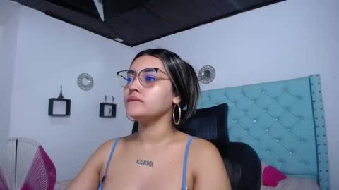 Sofia online show from 04/18/26, 12:20