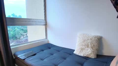 sofiablossom22 online show from 02/15/26, 09:55