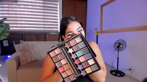 Sofia caramel online show from 12/22/25, 03:31