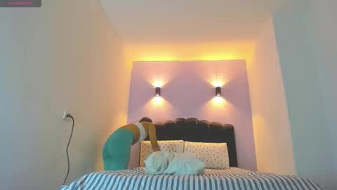 Snapshot of sofiaclaus_19 chatting on 11/03/25, 09:48 Sofia online show from 11/03/25, 09:48