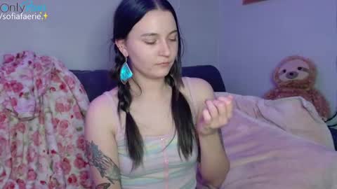 Snapshot of sofiafaerie chatting on 12/27/24, 10:16 sofiafaerie online show from 12/27/24, 10:16