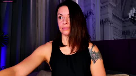 Sofia online show from 01/05/25, 03:23