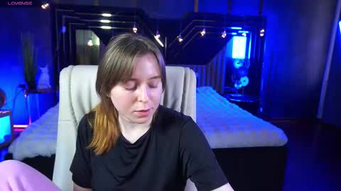 SofiaLuxuryy online show from 02/07/26, 07:23