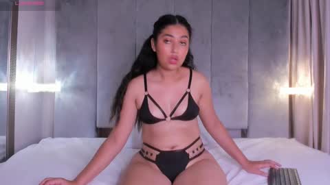 Snapshot of sofiamarquez_ chatting on 02/09/25, 05:40 Sofi marquez online show from 02/09/25, 05:40