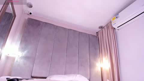 Snapshot of sofiamarquez_ chatting on 02/09/25, 08:44 Sofi marquez online show from 02/09/25, 08:44