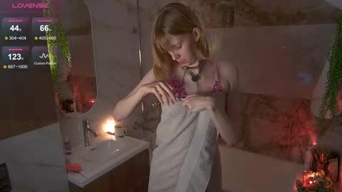 Sofia Help me overcome shynes with 100 thumbs up online show from 01/31/26, 09:02