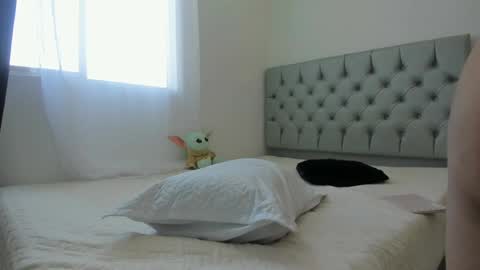 Snapshot of sofiaross1 chatting on 01/13/25, 05:55 SOFIA independent model  online show from 01/13/25, 05:55