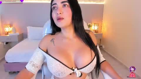 Snapshot of sofiathonsonn chatting on 06/25/26, 08:02 Sofia online show from 06/25/26, 08:02