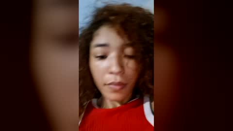 Snapshot of sofiavelez_23 chatting on 08/04/26, 08:39 sofiavelez_23 online show from 08/04/26, 08:39