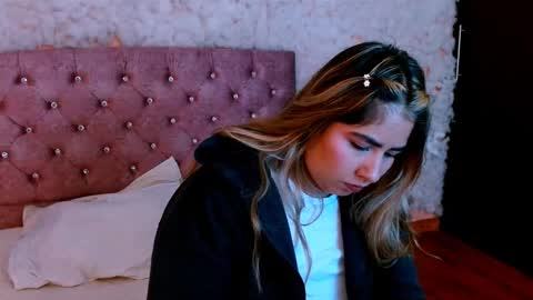 SOFIA online show from 03/20/26, 01:16