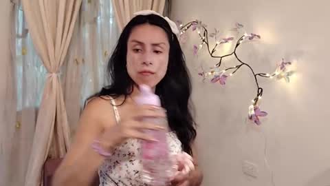 Sofi Bella online show from 03/23/26, 07:18