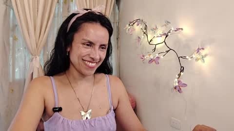 Sofi Bella online show from 04/06/26, 07:04