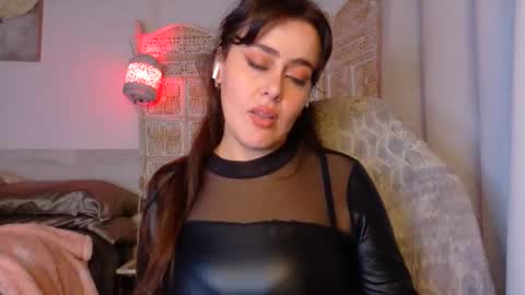 sofibratty online show from 05/08/26, 02:39