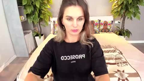 Sofi online show from 09/09/25, 08:08