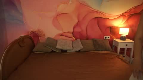 Sofi online show from 11/11/25, 06:35