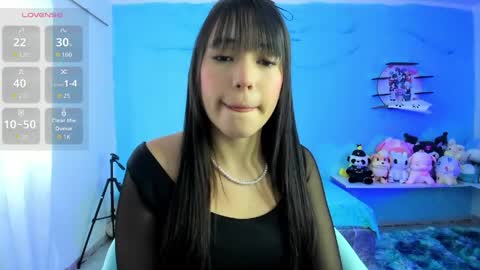 sofie_03 online show from 04/17/26, 08:12