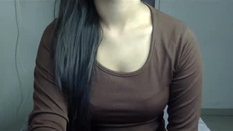 Snapshot of sofie_diva chatting on 12/08/24, 06:28 divya online show from 12/08/24, 06:28