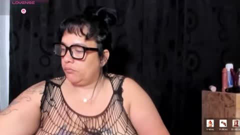 Vicky  online show from 06/27/26, 11:15