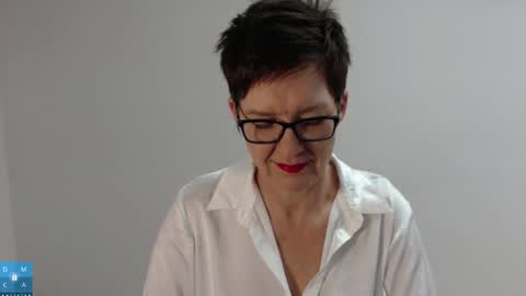 Sofie Velvet online show from 12/16/25, 07:02