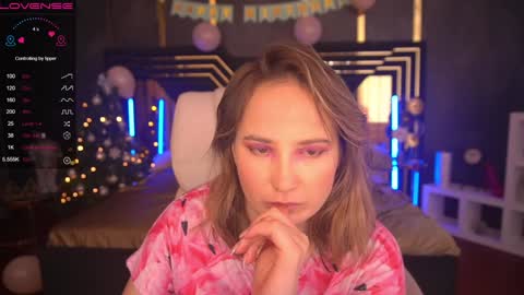 Sofie online show from 12/30/24, 03:36