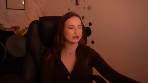 Sofie online show from 05/24/26, 08:25