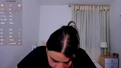     -  . -  .    online show from 04/22/26, 04:37