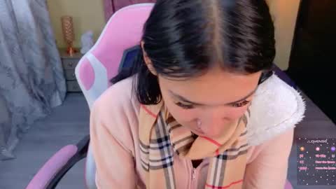 sofii_cute01 online show from 01/15/26, 12:21