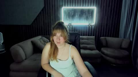 sofii_darling online show from 10/24/25, 05:31