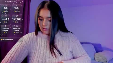 Snapshot of sofii_moretti chatting on 11/18/25, 03:23 Sofia online show from 11/18/25, 03:23