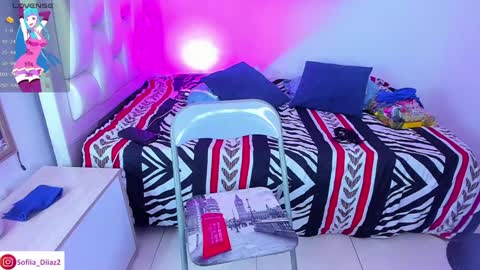  Sofa Daz  online show from 12/06/24, 08:40