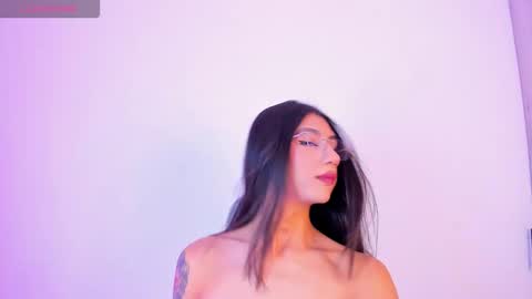 Sofi online show from 11/25/25, 01:44