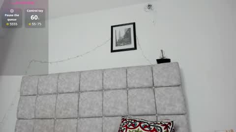 sofiia_smith_ online show from 12/16/25, 09:31