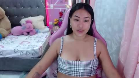 Snapshot of sofiiadreams chatting on 01/28/25, 04:52 sofia Dreams online show from 01/28/25, 04:52