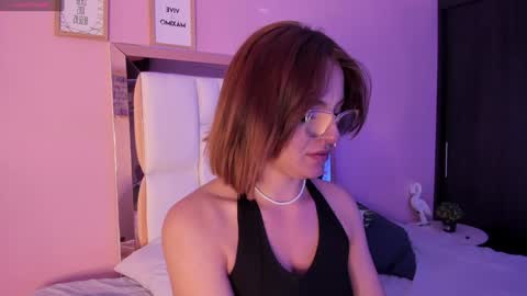 Snapshot of sofiiagudelo chatting on 01/03/25, 10:41 Sofi agudelo online show from 01/03/25, 10:41