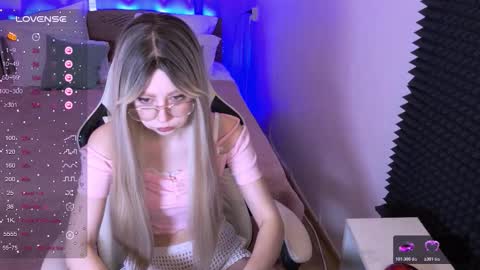 Sofia online show from 02/16/26, 03:02