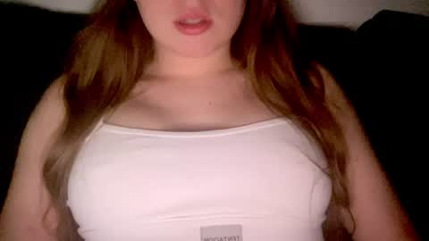 Snapshot of sofinovvak chatting on 06/22/26, 10:07 Sofi online show from 06/22/26, 10:07