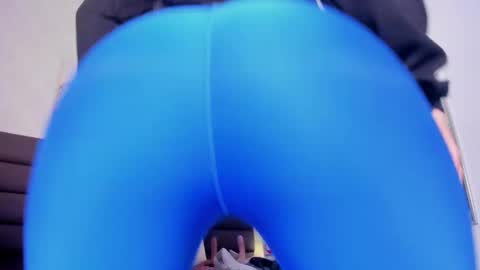      online show from 02/12/25, 11:18