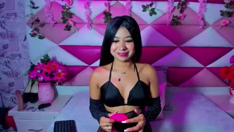 Snapshot of sofirose_111 chatting on 05/29/26, 01:31 Sofi online show from 05/29/26, 01:31