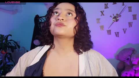 Demi Sofia online show from 12/19/25, 09:33