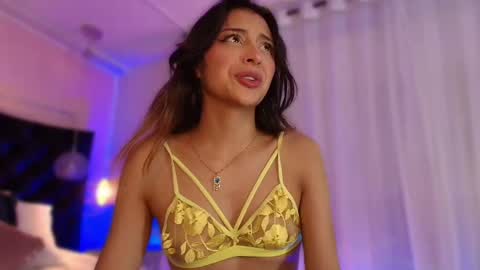 Snapshot of sofly_s chatting on 03/12/25, 06:11 Sofi online show from 03/12/25, 06:11