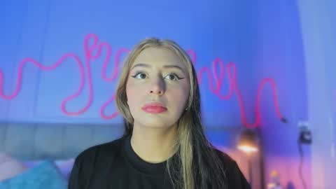 Snapshot of sofly_s chatting on 02/09/26, 11:47 Sofi online show from 02/09/26, 11:47