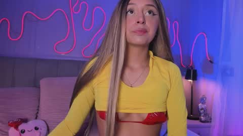 Snapshot of sofly_s chatting on 02/26/26, 11:53 Sofi online show from 02/26/26, 11:53