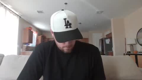 Snapshot of soft0ne chatting on 10/27/25, 04:00 soft0ne online show from 10/27/25, 04:00