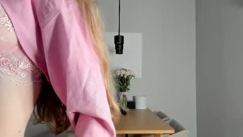 kitty katy online show from 04/25/26, 08:06